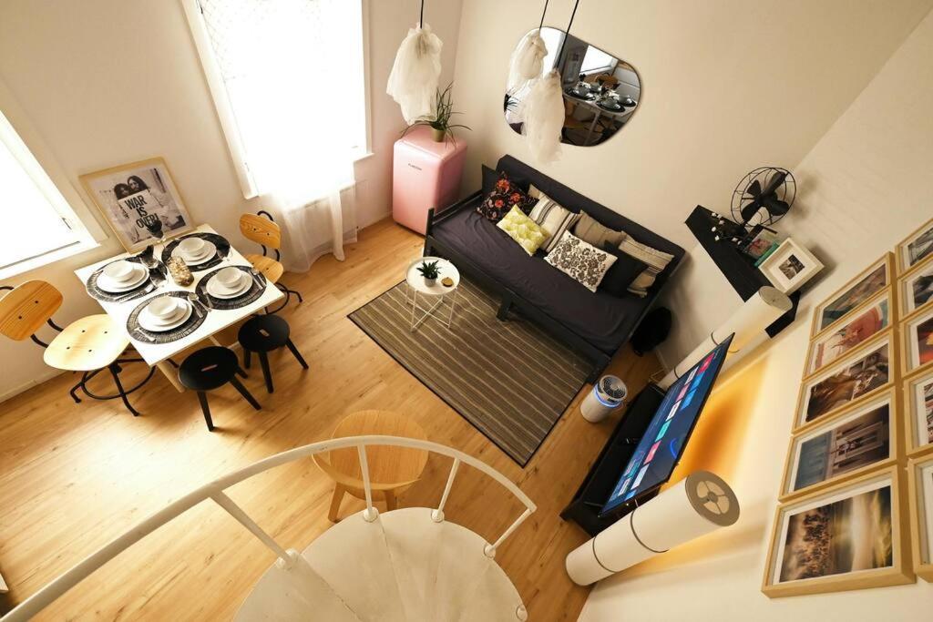 Stylish Duplex In The Heart Of Centre
